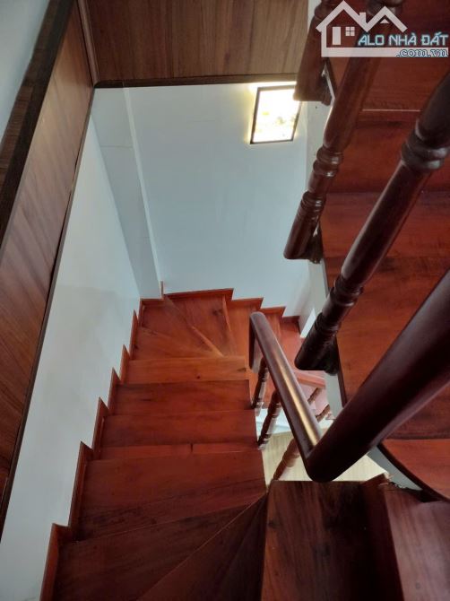 Nhà bán: đường Tô Hiến Thành. Q10. DTSD 25m2. 3 tầng. Giá 4,5 tỷ - 4