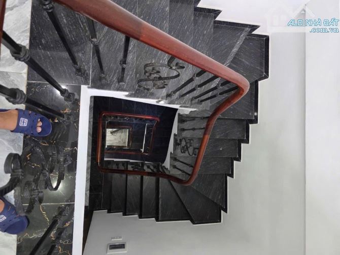 SIÊU PHẨM ĐỘI CẤN BA ĐÌNH 9TỶ 42M 5T MT 9M MẶT NGÕ NÔNG MẶT TIỀN RỘNG NHÀ ĐẸP Ở SƯỚNG - 4