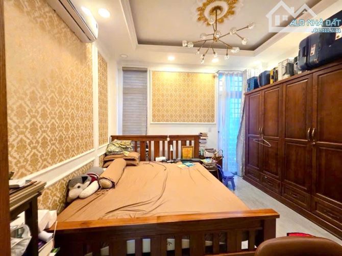 2 ÔTÔ TRÁNH NHAU, NHÀ ĐẸP ĐÁNG HƯỞNG THỤ, 95m2, 3 TẦNG ĐÚC, TẶNG NỘI THẤT SỊN, LONG TRƯỜNG - 4