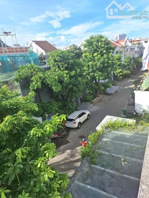 Bán Biệt thự Phú Mỹ Hưng, Nam Thông, Q7, 11m x 18m, 198m2, 3 lầu, chỉ 54,5 Tỷ! - 4