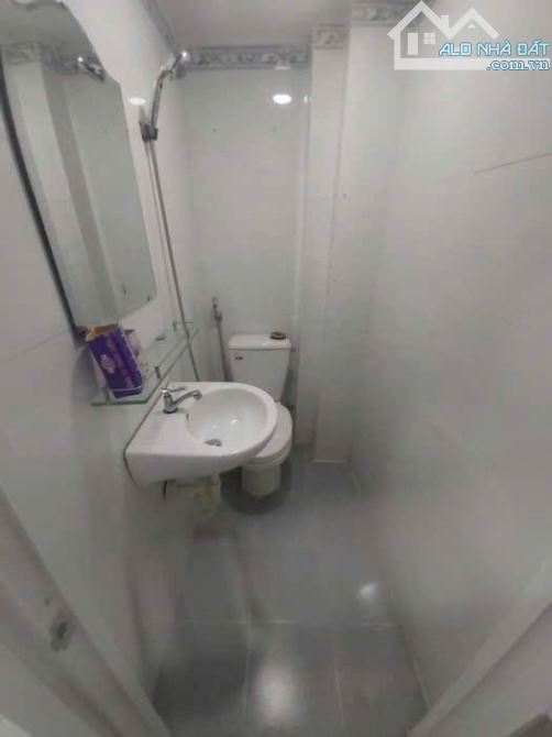 CHDV CÁCH HXH 10M - HOÀNG HOA THÁM - 17 TRIỆU/THÁNG CHỈ 6.5 TỶ - 4 BTCT - 4