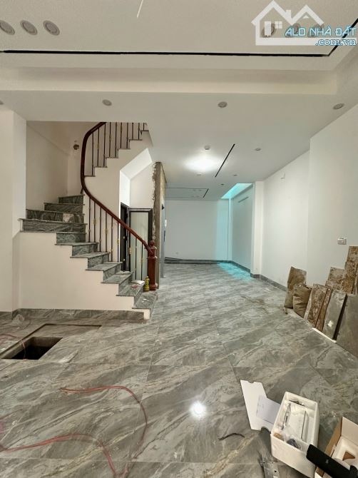 Chính chủ bán nhà Trần Khát Chân DT 55m2 5 tầng thang máy 6 phòng khép kín giá 9,8 tỷ CTL - 4