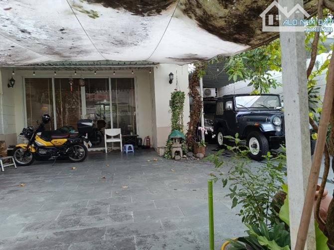 Bán Nhà Quận 7_Biệt Thự Sân Vườn 270M2+2Tầng_Sát PMH_Ngang 10M_Đường 6M;1 Đời Chủ;Chỉ 28Tỷ - 5