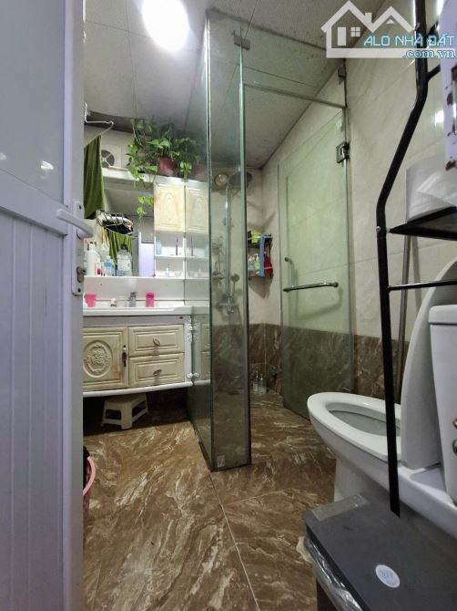 Nhà Ô Đồng Lầm/ Hồ Ba Mẫu/ Lê Duẩn, ngõ rộng thông, 6 tầng, 6 phòng ngủ, gần hồ, 12.4 tỷ - 5