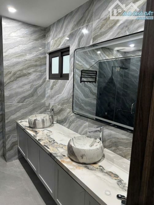 BÁN NHÀ ĐẸP NGUYỄN VĂN CỪ – Ô TÔ TRÁNH – KINH DOANH TẤP NẬP – 74M2 CHỈ 18,5 TỶ - 5
