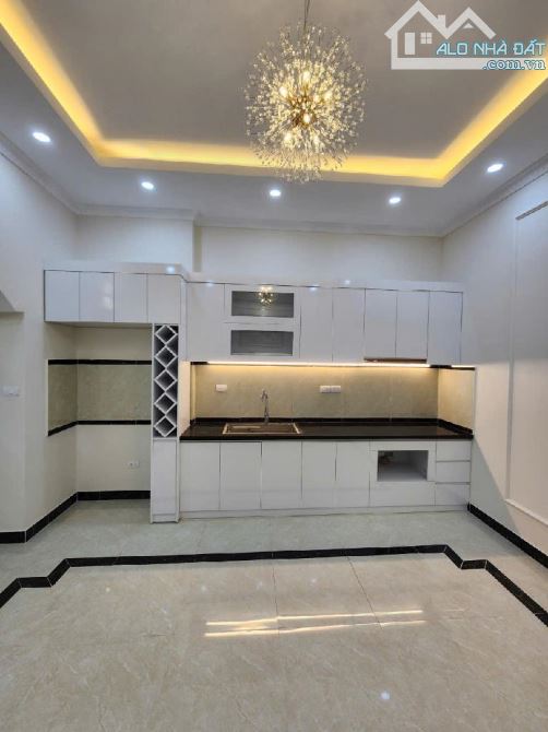 Nhà đẹp Nguyễn Lương Bằng, Đống Đa, 2 thoáng, mới, mặt tiền rộng, 59m2, chào 11 tỷ 2 - 5