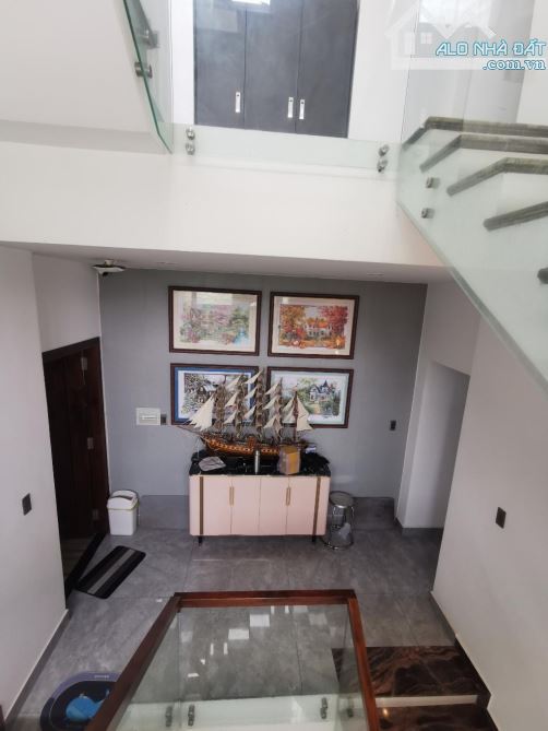 Biệt thự 5 tầng mặt tiền đường THANHN XUÂN 40, TX, Q12, dt 400m2 (10mx40m), đường 10m💰18T - 5
