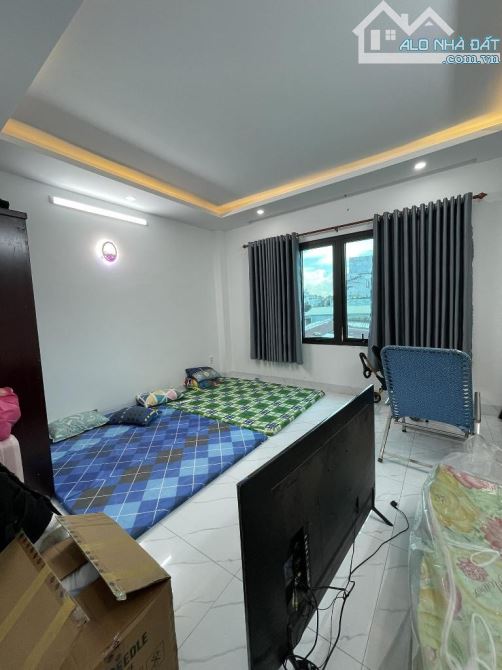 MẶT TIỀN TỈNH LỘ 10 84m2 - NGAY TÊN LỬA - 4 TẦNG - 4Pn - 8 TỶ. - 5