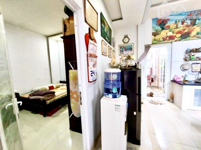 Nhà 2 tầng, gần Nhà thiếu nhi Quận 2, Dt :121m -ngang 7.9m_vuông vắn _ Ghỉ 6.2 tỷ - 5