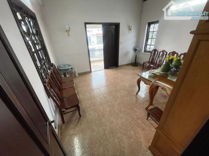 Bán Biệt thự Lâm Văn Bền, P.Bình Thuận, Q7, 16m x 22m, 352m2, 3 lầu, chỉ 34,5 tỷ! - 5