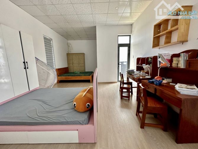 💥Nhà đẹp hẻm 220 Y Wang - 9 x 32m (nở hậu) - chỉ 3.950 tỷ - 5