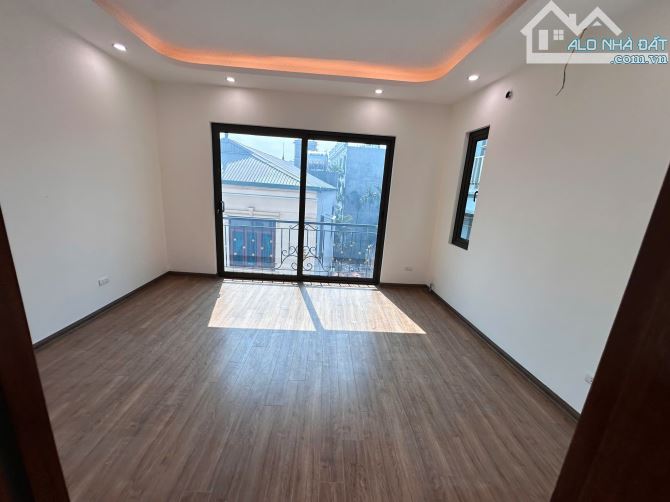 Bán nhà Yên Vĩnh 49m2 4 tầng mặt tiền gần 4m 500m ra trường cấp 1, 2 kim chung 5 tỷ 5 - 6