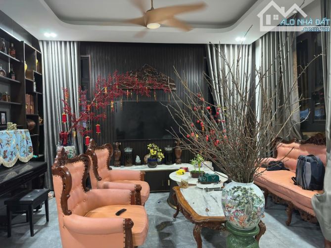 Biêt thự 10 x 40 5 tầng Thanh Xuân q12 - 6
