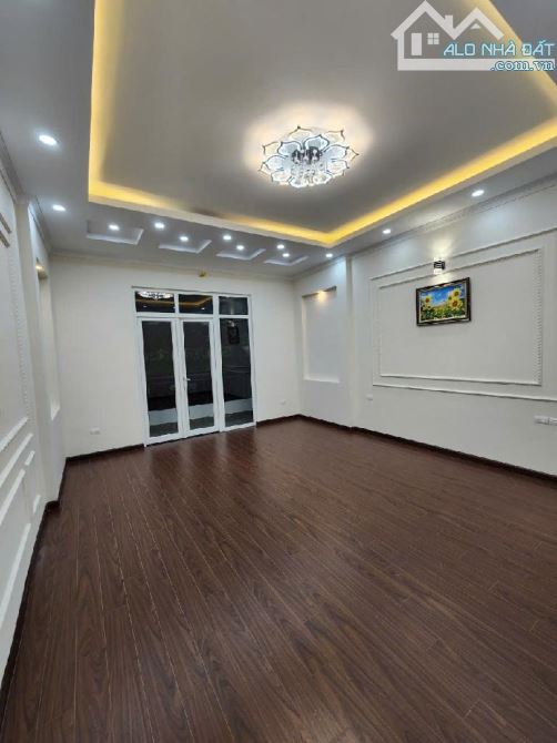 Nhà đẹp Nguyễn Lương Bằng, Đống Đa, 2 thoáng, mới, mặt tiền rộng, 59m2, chào 11 tỷ 2 - 6