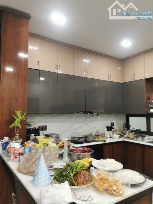 Biệt thự 5 tầng mặt tiền đường THANHN XUÂN 40, TX, Q12, dt 400m2 (10mx40m), đường 10m💰18T - 6