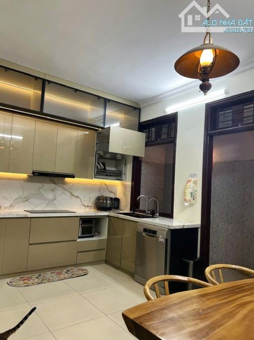 Vũ Ngọc Phan 85m2 - 23 tỷ Ô tô, Giá Tốt, Ngõ Thông Kinh Doanh - Sổ Vuông - 6