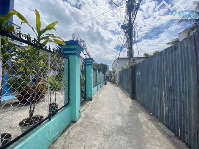 Bán 𝐍𝐡𝐚̀ 𝐒𝐢𝐞̂𝐮 Đ𝐞̣𝐩, 4.2x17m, 1886 Huỳnh Tấn Phát, TT Nhà Bè, SHR, Giá Nhỉnh 4 Tỷ - 6