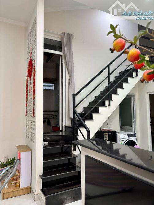Nhà 1 trệt 1 lầu Hiêp an :  Diện tích: 7,1 x 15m – thổ cư: 60m² - 7