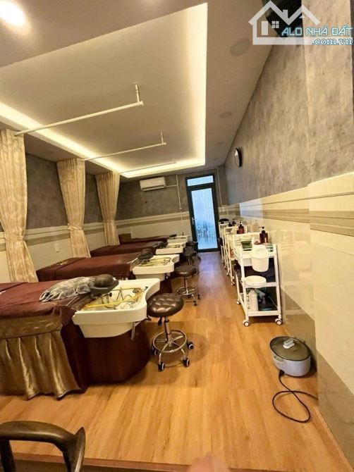 Nhà 6 tầng THANG MÁY Mặt tiền HÀ THỊ KHÉO phườngTMT Q12 dt 62m2 Đường 12m DÒNG TIỀN 35TR/T - 7