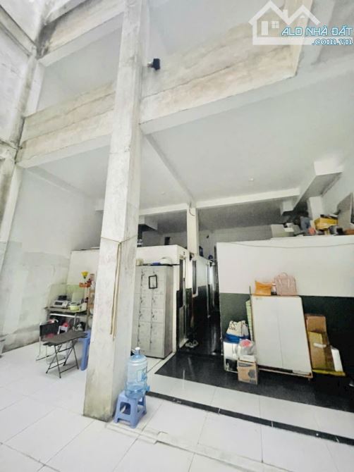 CĂN HỘ DỊCH VỤ 7 TẦNG ĐÚC ĐÔNG HƯNG THUẬN GIÁP TÂN BÌNH GIÁ RẺ 35 TỶ - 7