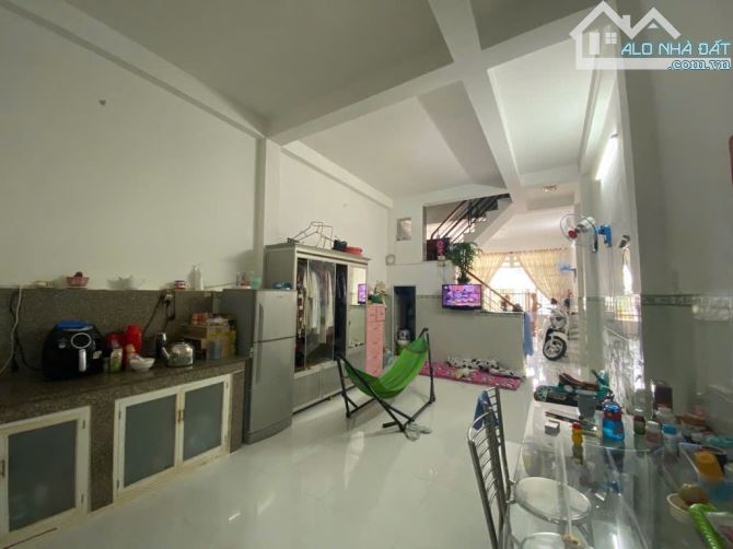 Bán 𝐍𝐡𝐚̀ 𝐒𝐢𝐞̂𝐮 Đ𝐞̣𝐩, 4.2x17m, 1886 Huỳnh Tấn Phát, TT Nhà Bè, SHR, Giá Nhỉnh 4 Tỷ - 7