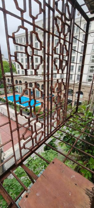Cho thuê tập thể tầng 5 mặt phố Trần Khánh Dư, sau nhà Hát Lớn - 8