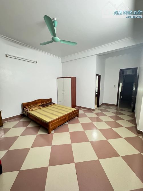 Nhà đẹp ở ngay Trần Cung Bắc Từ Liêm. Sổ vuông 80m, 5 tầng MT5m Giá 16 tỷ Ngõ ô tô tránh - 8