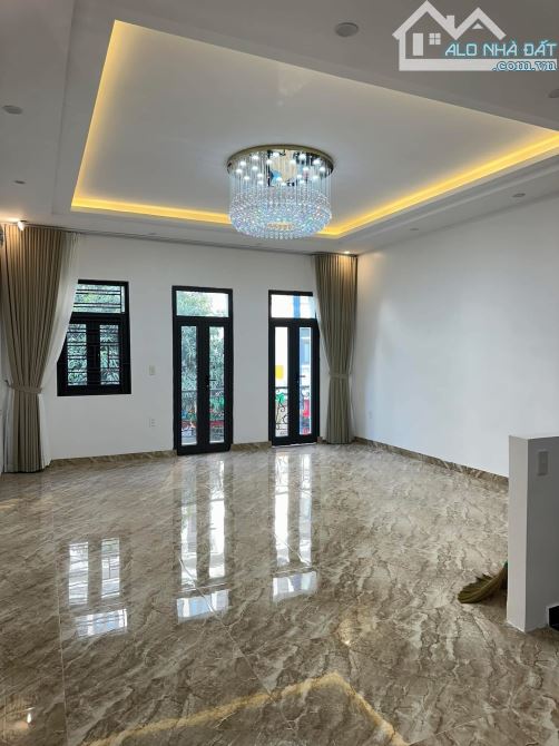 Ms Linh-Bán căn shophouse mặt trục chính Hoàng Huy Riverside-Thượng Lý-Hồng Bàng - 9
