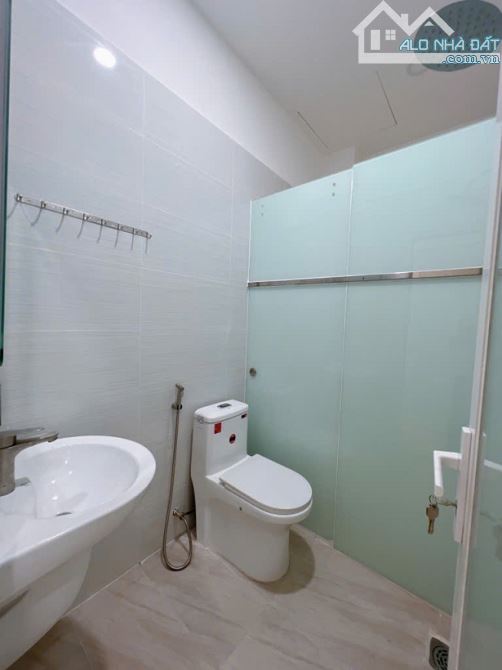 NHÀ BÈ-H.T.PHÁT - BÁN NHÀ 80M2 (4X20M)- MẶT TIỀN ĐƯỜNG 20M - CHỈ 6,2 TỶ - 9