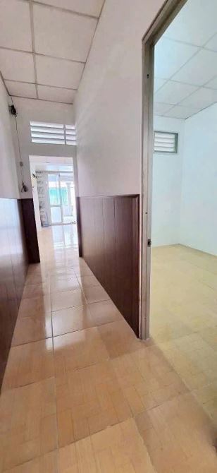 NHÀ RỘNG TRỆT GÁC LỮNG MT ĐƯỜNG HÀNG XOÀI SÁT BÊN Đ.PHẠM HÙNG KD SUNG TÚC LÊ BÌNH CÁI RĂNG - 9