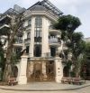 Cho thuê biệt thự LÔ GÓC tại Mỹ Đình 2 .DT : 200 M * 4 Tầng .MT: 25 M .Đồ cơ bản.Gía: 38tr