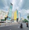 Bán tòa nhà văn phòng cách Quận 1 chỉ 300m  diện tích lên tới 1.600m2 sàn, HĐT:380tr/ thg
