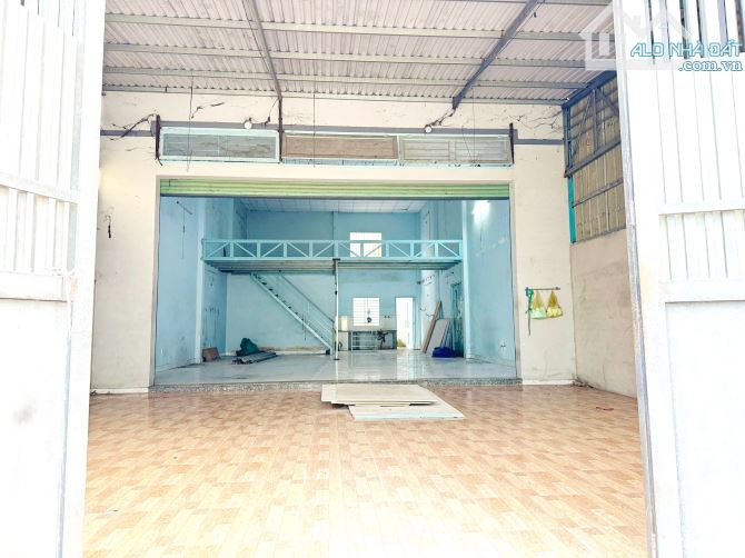 Kho Xưởng 8x22m Đường Tô Ký X.Tân Xuân Hóc Môn Giá 8.9 Tỷ Thương Lượng