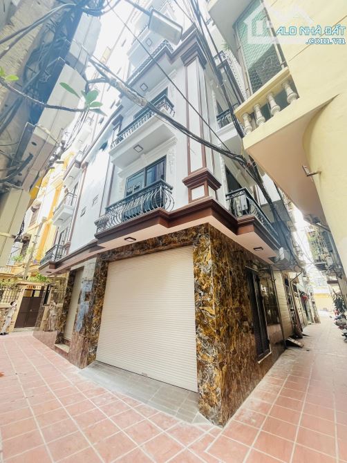 Nhà mới đẹp ở luôn Trần Cung Cầu Giấy. Sổ vuông 56m, 7 tầng MT11m2 Giá 18 tỷ Ngõ ô tô