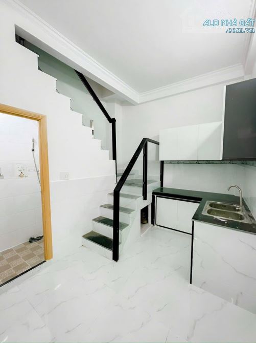 Bán Nhà 2 Tầng, 55m2, Hẻm Xe Hơi, SHR, 1942 Huỳnh Tấn Phát, TT Nhà Bè, Giá 3.68 Tỷ.
