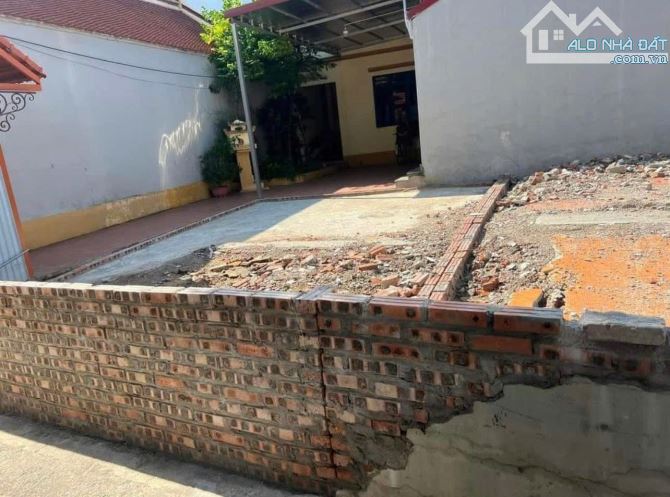 Bán đất Đức Thượng 43m2 mặt tiền 4.9m hậu 5.5m ô tô 7 chỗ vào đất 100m ra chợ giá 4 tỷ 2