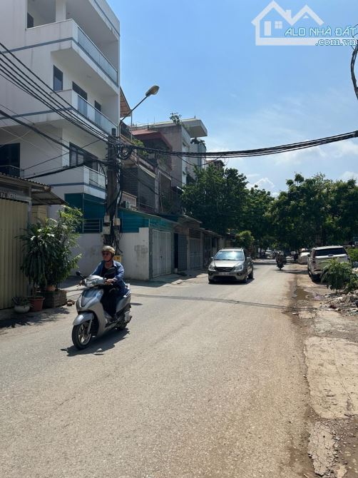 Nhà mặt phố Ngô Quyền, Hà Đông, 50m2 MT khủng, vỉa hè, Kinh doanh đỉnh, ở cực sướng