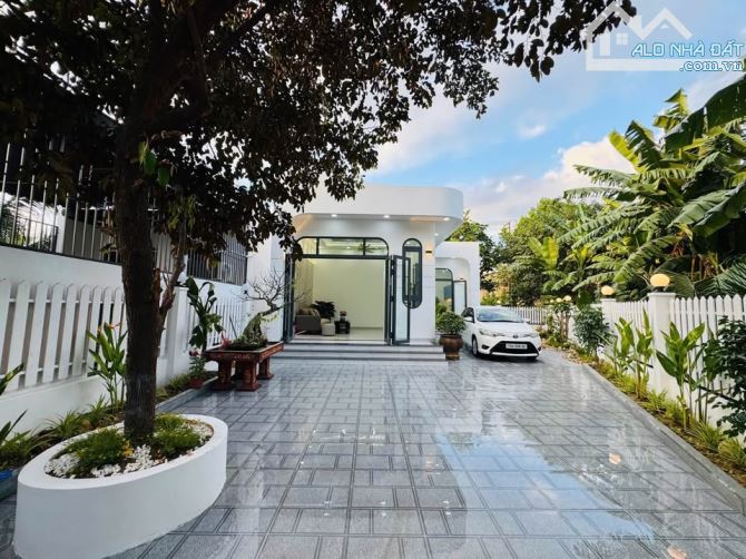 Ra nhanh căn nhà vườn, 183m2, SHR, xã Tân Thạnh Đông, Giá 1 tỷ 250.