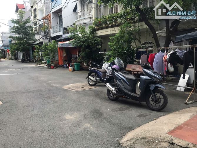 62TP – Bán dãy trọ tại đường B3 Tây Thạnh, 158m2, 24 phòng dòng tiền 1.2ỷ, CHỈ 14.8 tỷ TL