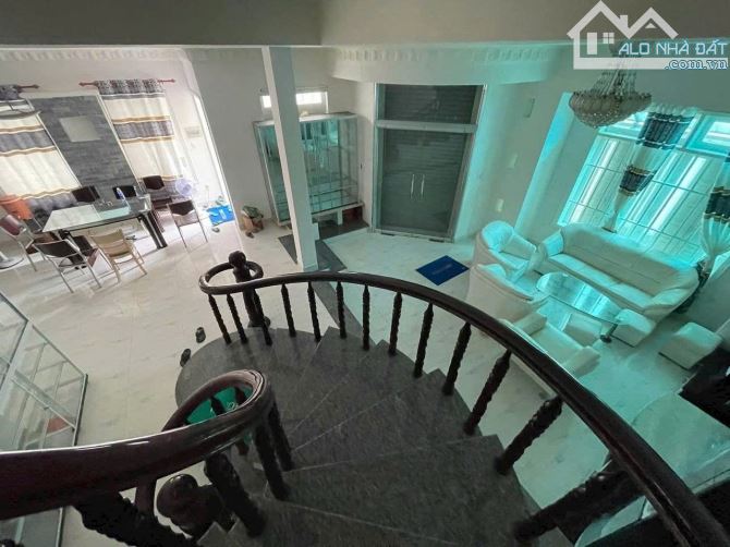 BÁN CĂN NHÀ 3 LẦU VIEW BIỂN BÃI DÂU, TP.VŨNG TÀU