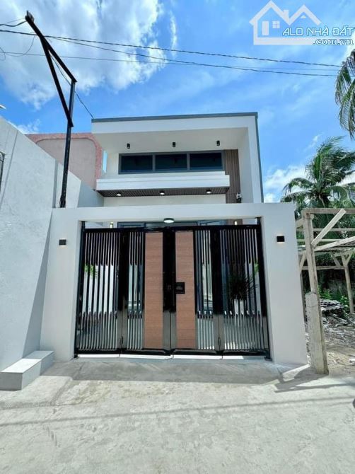 Chủ ngộp cần bán gấp căn gác lửng mới hoàn thiện cuối đường Đồng Khởi. Chỉ từ 550tr