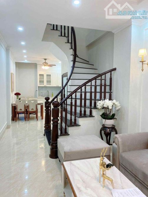 TÂY MỖ, NHÀ ĐẸP DÂN XÂY - FULL NỘI THẤT, Ô TÔ GẦN, GIÁ 5.85 TỶ