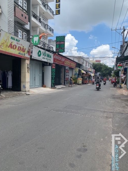 Cần bán gấp lô đất, đường Lê Văn Thọ, P 16 Gò Vấp ngang 7dai 25M có giá 19Tỷ