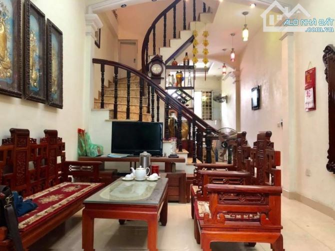 Bán nhà Bùi Xương Trạch, 30m ô tô, 47m2, 4 tầng, chỉ 8.9 tỷ.