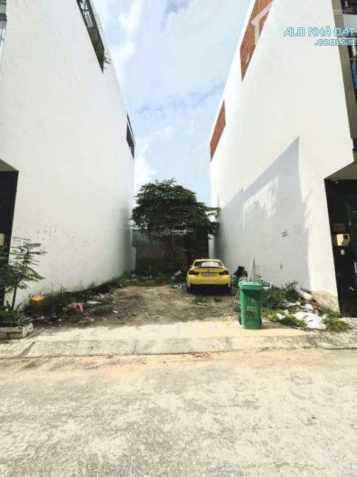 Đất xây CHDV Lê Trọng Tấn HXH 5m, ngay trường ĐH Công Thương 110m2 (5.2x21) Chỉ 10 ỷ