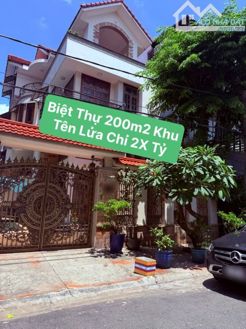 Bán Biệt Thự Tên Lửa 200m2 - 8x25m - Gần Aeon Mall - Chỉ 28 Tỷ Tl