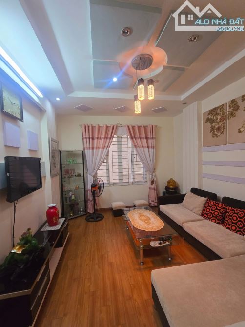 NHÀ ĐẸP Phan Kế Bính 40m2 - 7 Tỷ, Cách Phố 100m, Ngõ Rộng Sạch