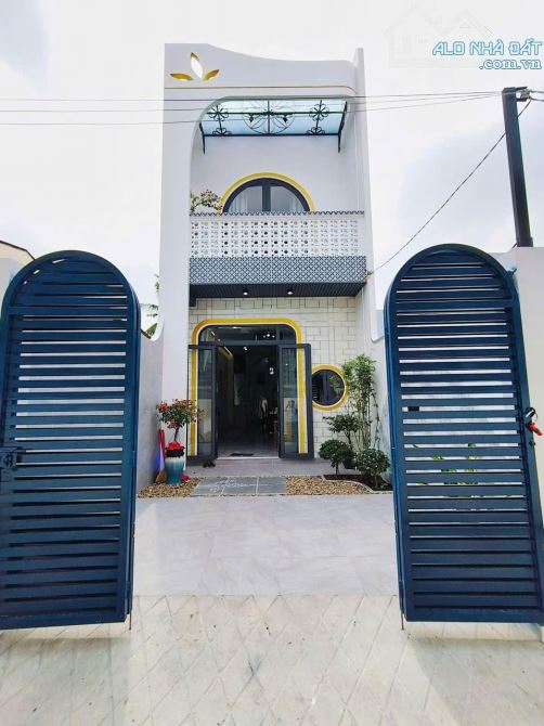 NHÀ MỚI Ở ĐÔ THỊ PHƯỜNG 5 TP MỸ THO 3PN ĐƯỜNG Ô TÔ