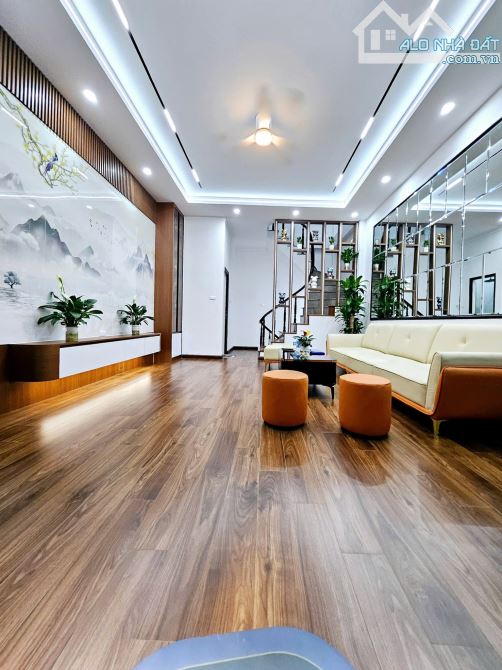 BÁN NHÀ 6 TẦNG THANH XUÂN - Ô TÔ ĐỖ CỬA GIÁ NHỈNH 8 TỶ