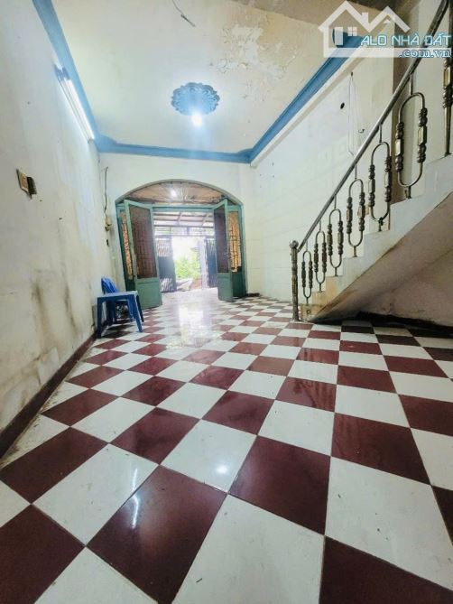 HẺM XE HƠI gần NGUYỄN VĂN ĐẬU , P5 BÌNH THẠNH – 1 TRỆT 1 LẦU – 56m² ( 4.2m x 14m)